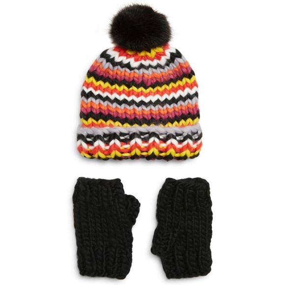 Trouve Accessories - SET Trouvé Chunky Knit Beanie/Gloves NWT